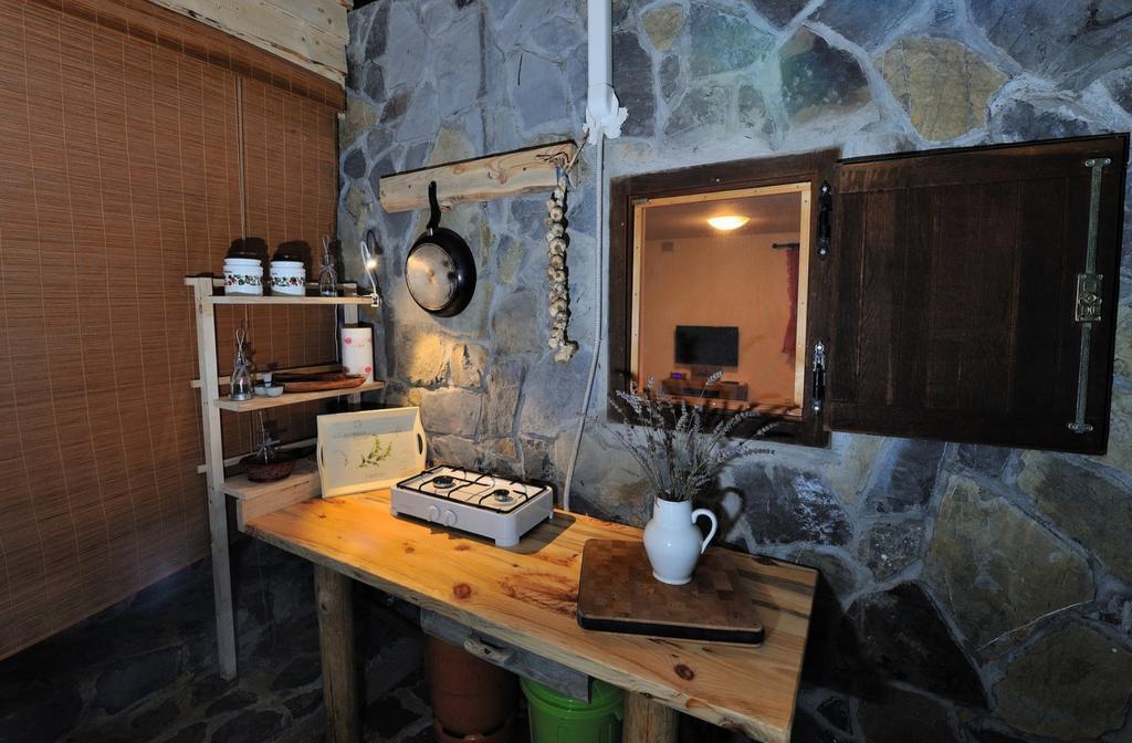 Apartment Drvena Kuca Mreznica Gornji Zvečaj Værelse billede