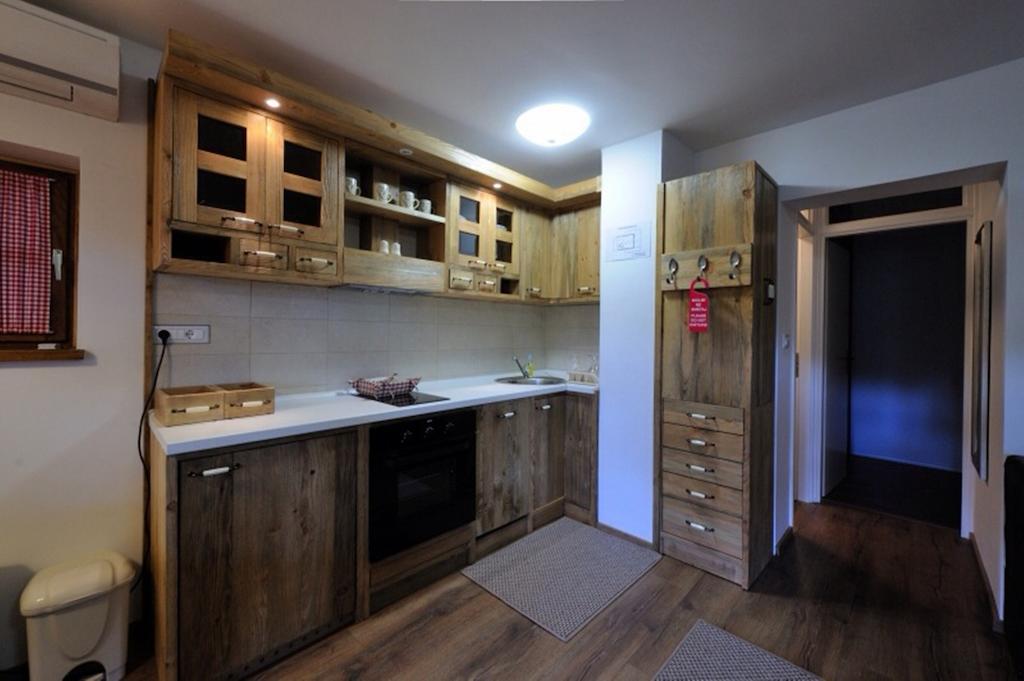 Apartment Drvena Kuca Mreznica Gornji Zvečaj Værelse billede